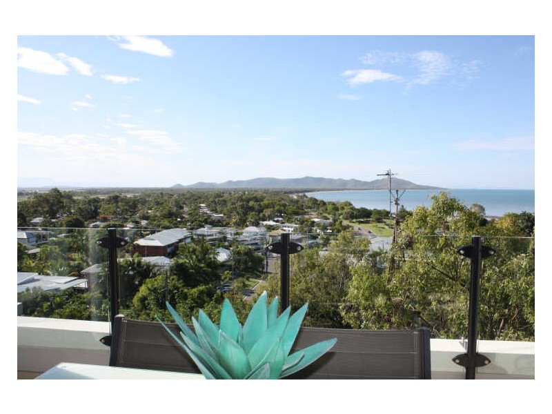 1/9 Little Street, Belgian Gardens QLD 4810