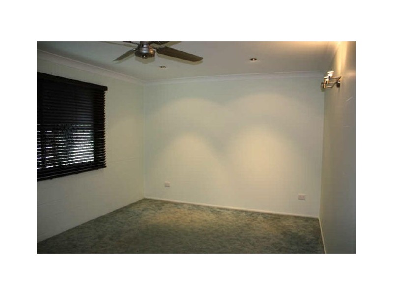 18 Gould Street, Kirwan QLD 4817