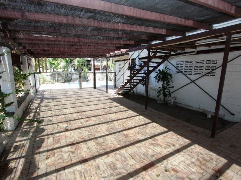 17 Lavarack Street, Mount Louisa QLD 4814