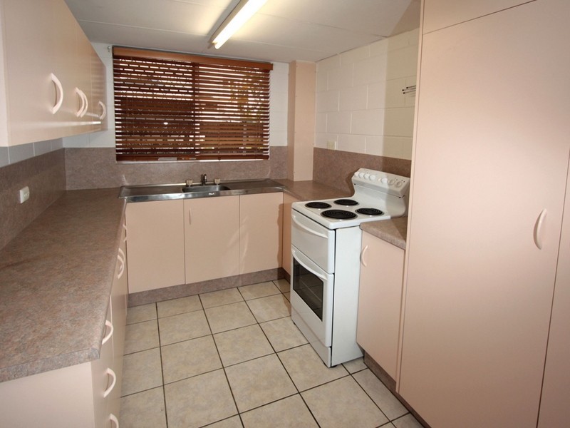 4/24 Bayswater Terrace, Hyde Park QLD 4812