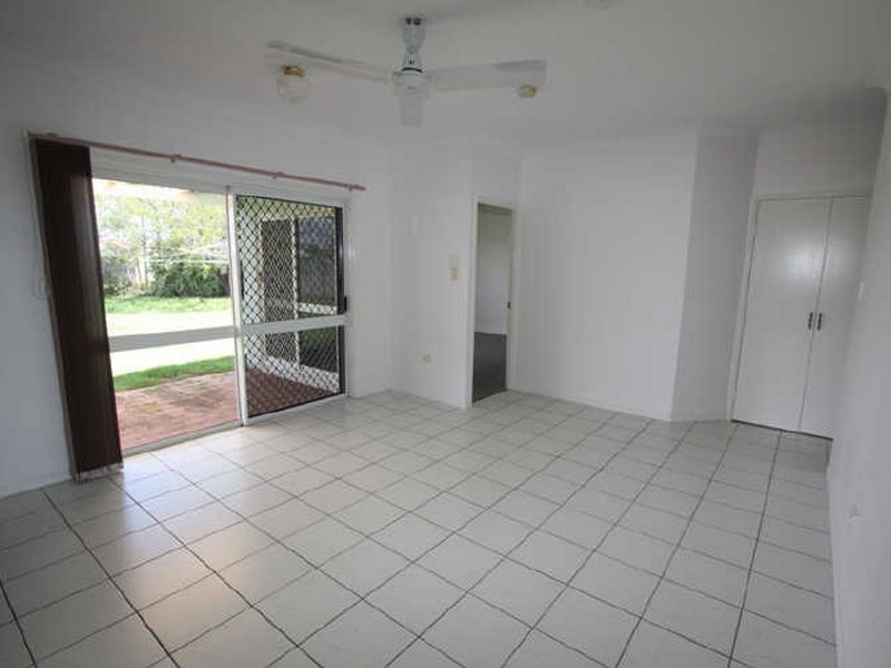 25 Redwood Avenue, Kirwan QLD 4817