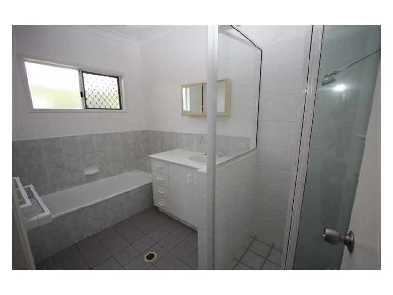 25 Redwood Avenue, Kirwan QLD 4817