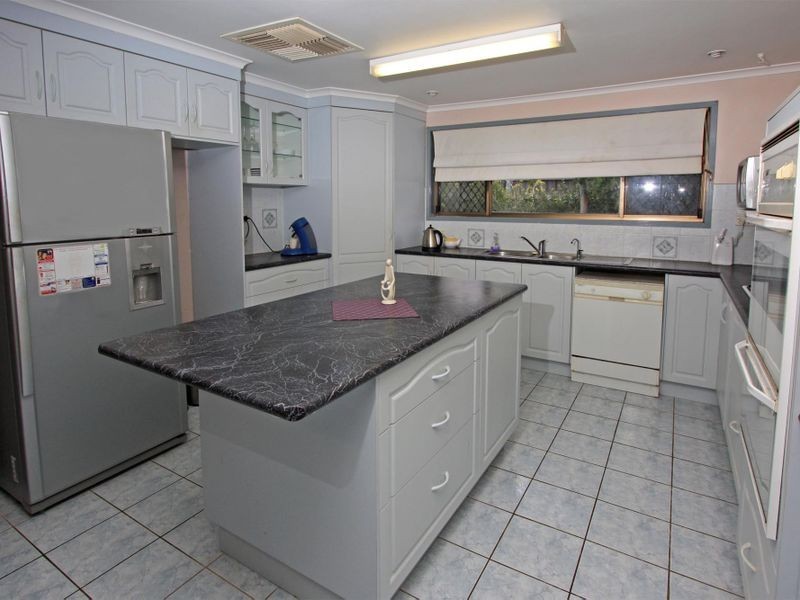 29 Winston Crescent, Kirwan QLD 4817
