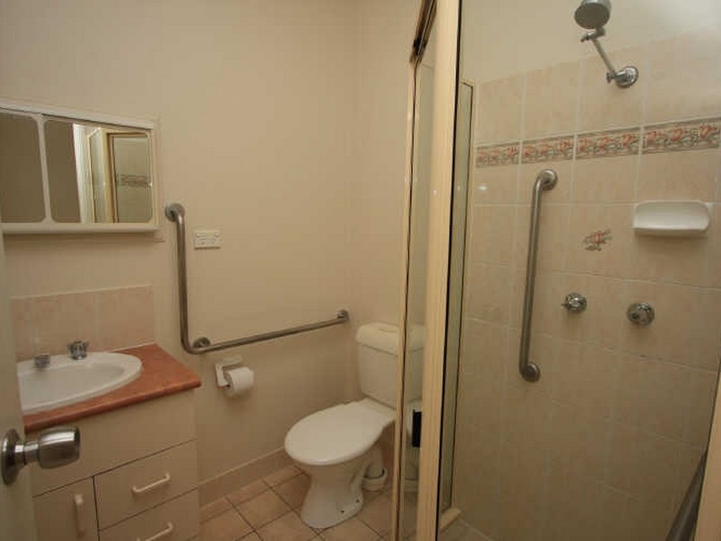 2/21 Bell Street, South Townsville QLD 4810