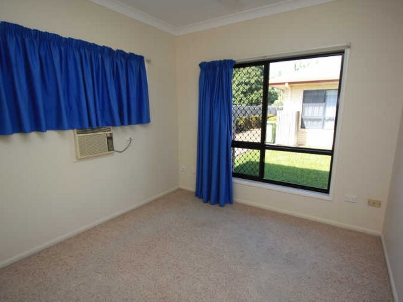 2/21 Bell Street, South Townsville QLD 4810