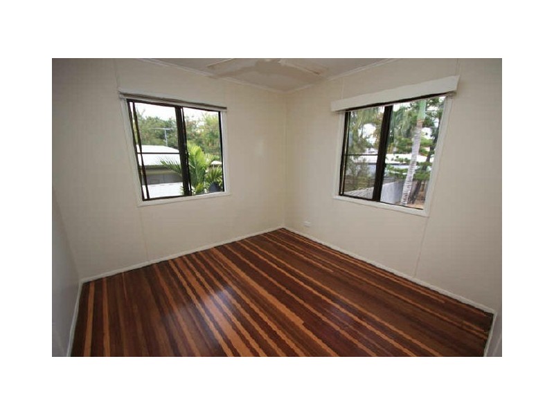 1 Ferguson St, Currajong QLD 4812