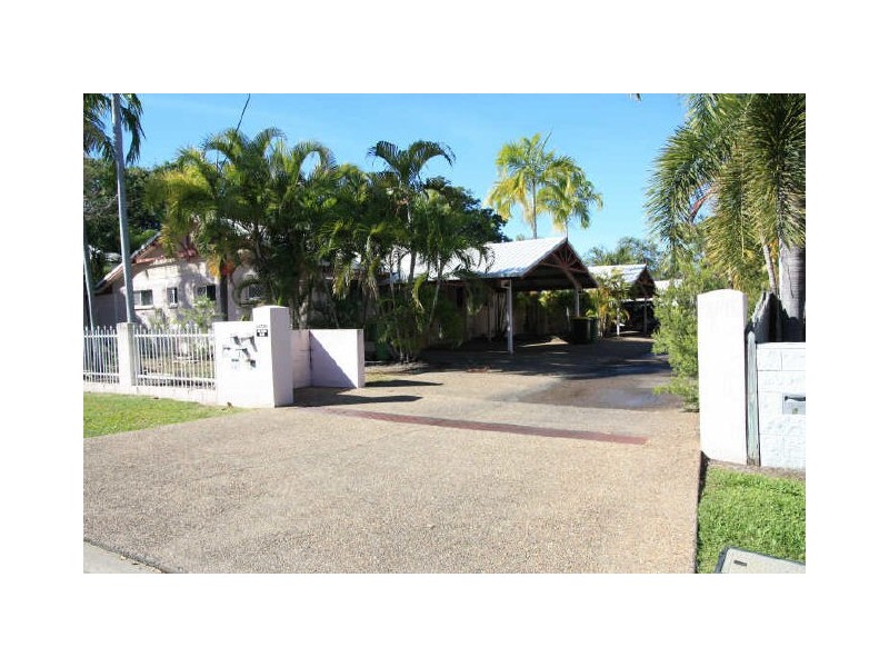 1/49 Ninth Avenue, Railway Estate QLD 4810