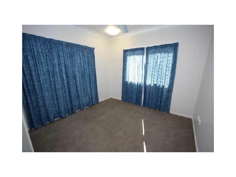 5 Mt Kulburn Dr, Jensen QLD 4818