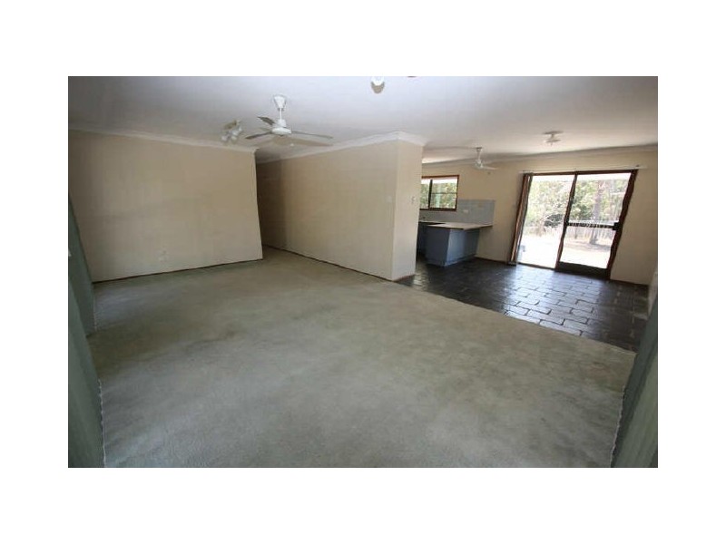 6 Fuchsia Court, Bushland Beach QLD 4818