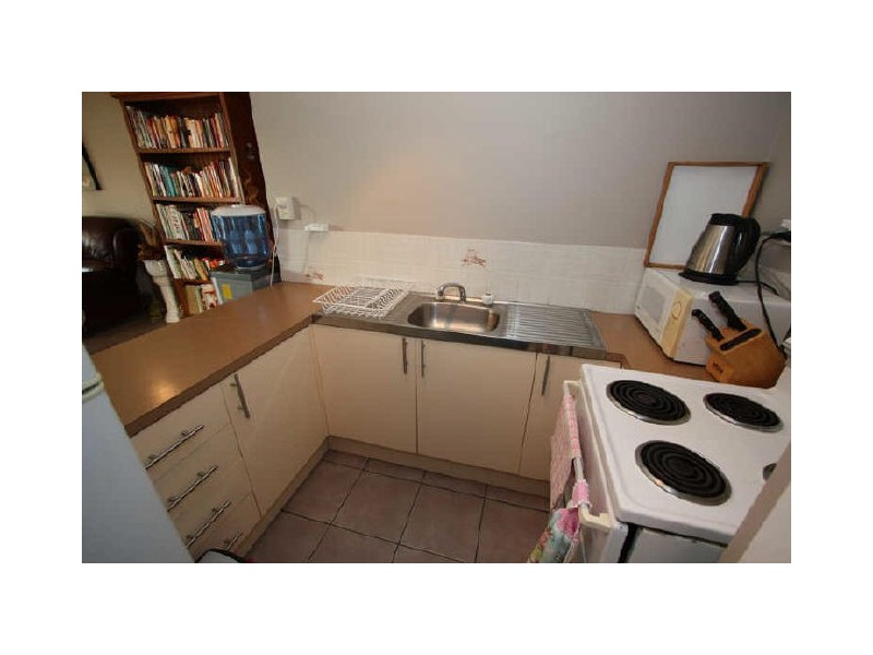 1/17 Gleeson, Hermit Park QLD 4812