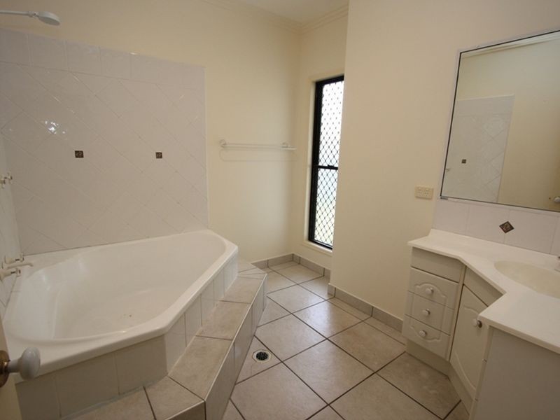 5 Wheeler Court, Kirwan QLD 4817