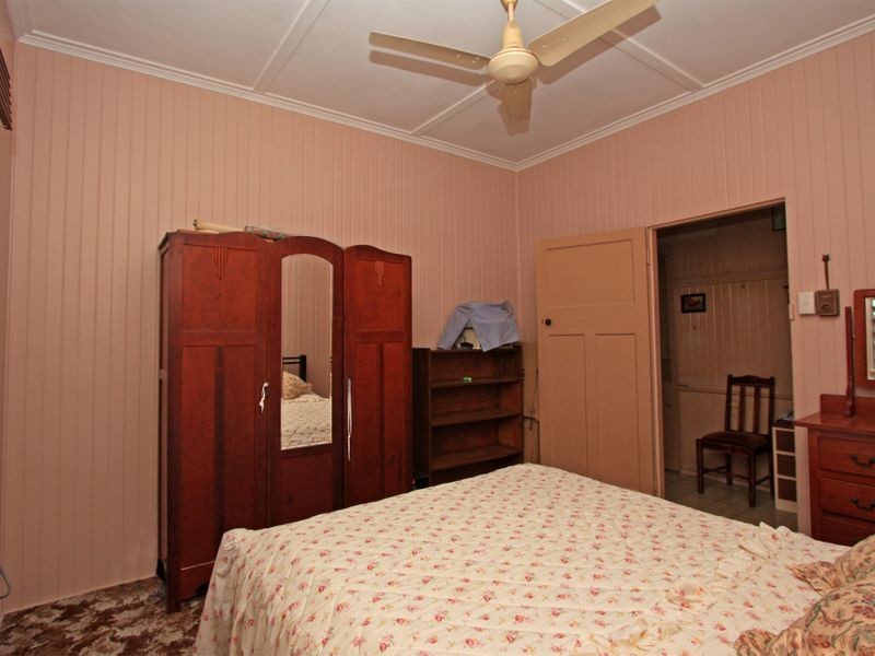 26 Bayswater Terrace, Hyde Park QLD 4812