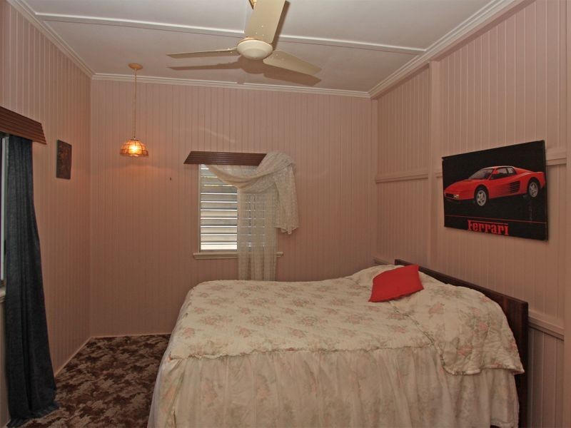 26 Bayswater Terrace, Hyde Park QLD 4812