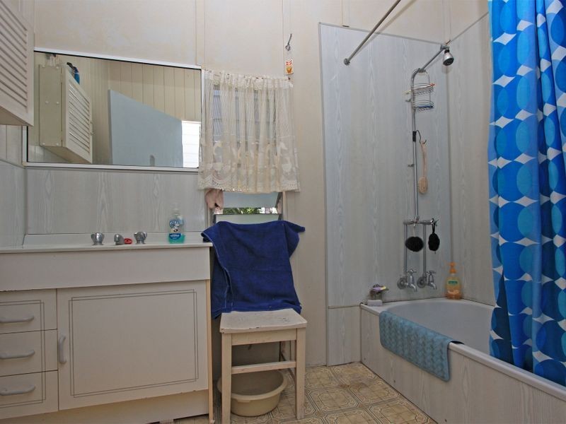 26 Bayswater Terrace, Hyde Park QLD 4812