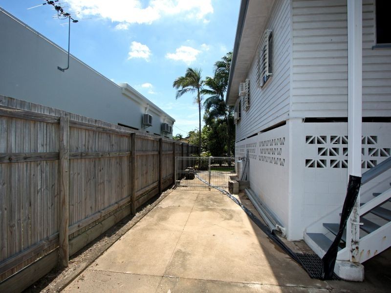 26 Bayswater Terrace, Hyde Park QLD 4812