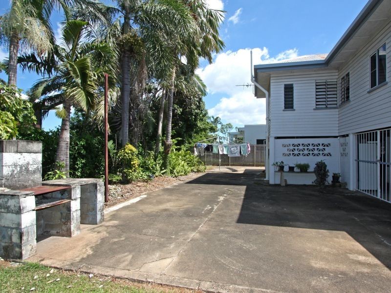 26 Bayswater Terrace, Hyde Park QLD 4812