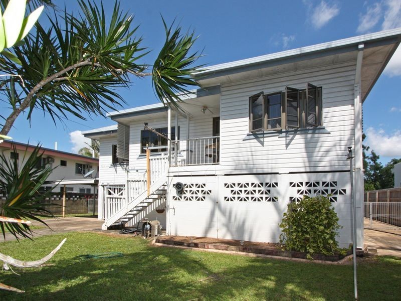 26 Bayswater Terrace, Hyde Park QLD 4812