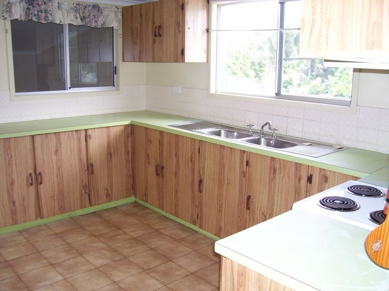 35 Eleventh Ave, Railway Estate QLD 4810