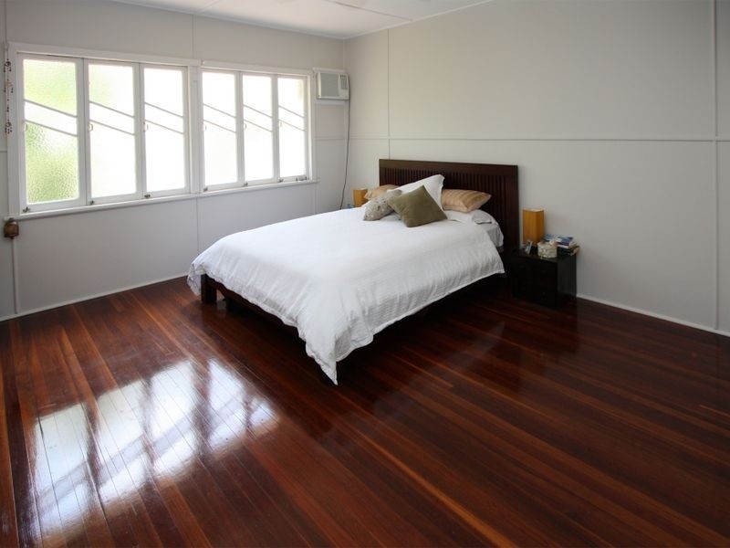 112 Twelfth Avenue, Railway Estate QLD 4810