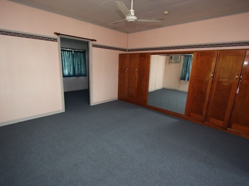 2 Mason Street, Currajong QLD 4812