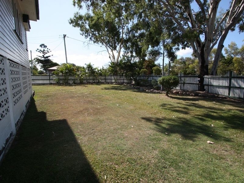 2 Mason Street, Currajong QLD 4812