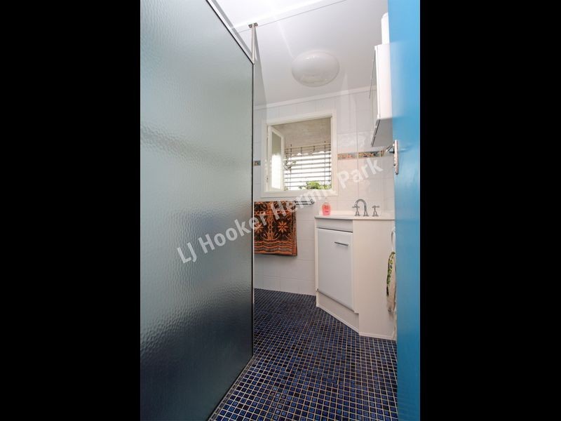 54 Queens Road, Hermit Park QLD 4812