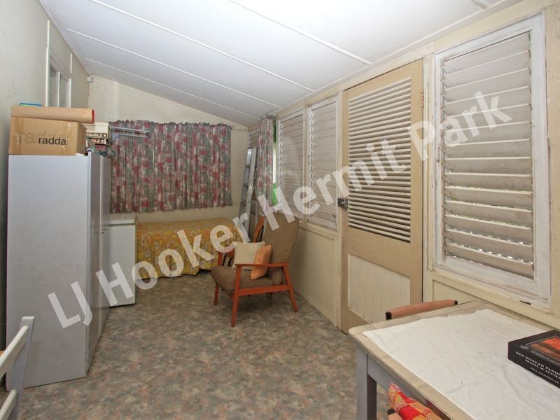 54 Queens Road, Hermit Park QLD 4812