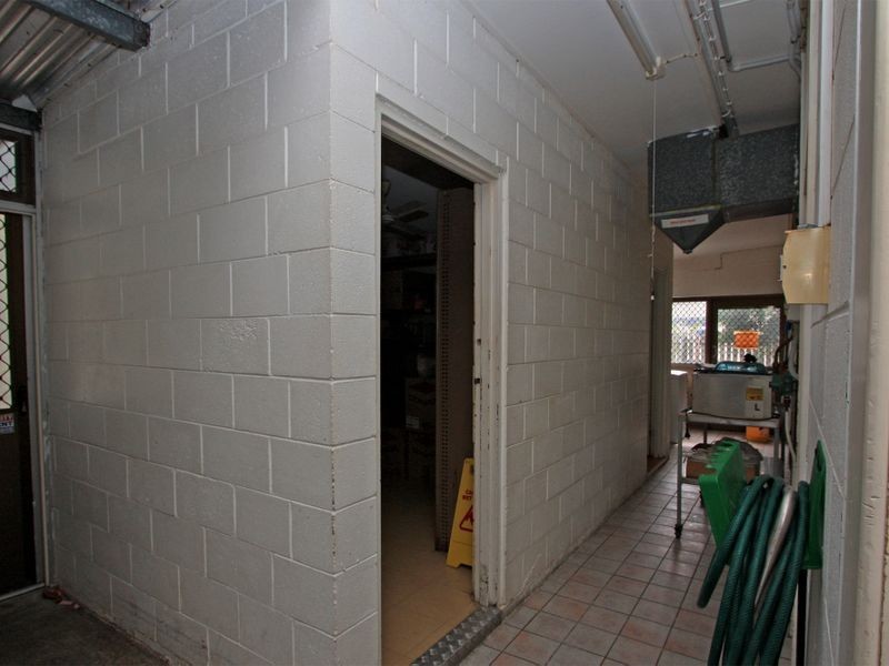 20 Warburton Street, North Ward QLD 4810