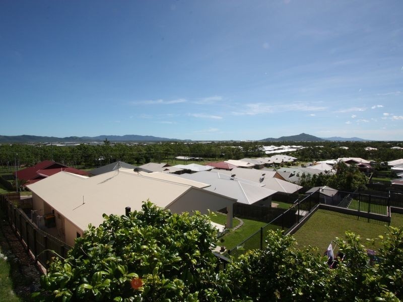 23 Lockyer Place, Mount Louisa QLD 4814