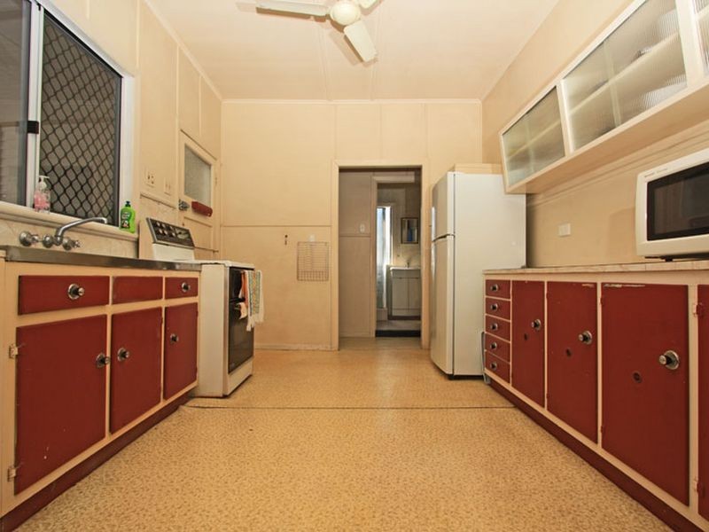 16 Ballard Street, Mysterton QLD 4812