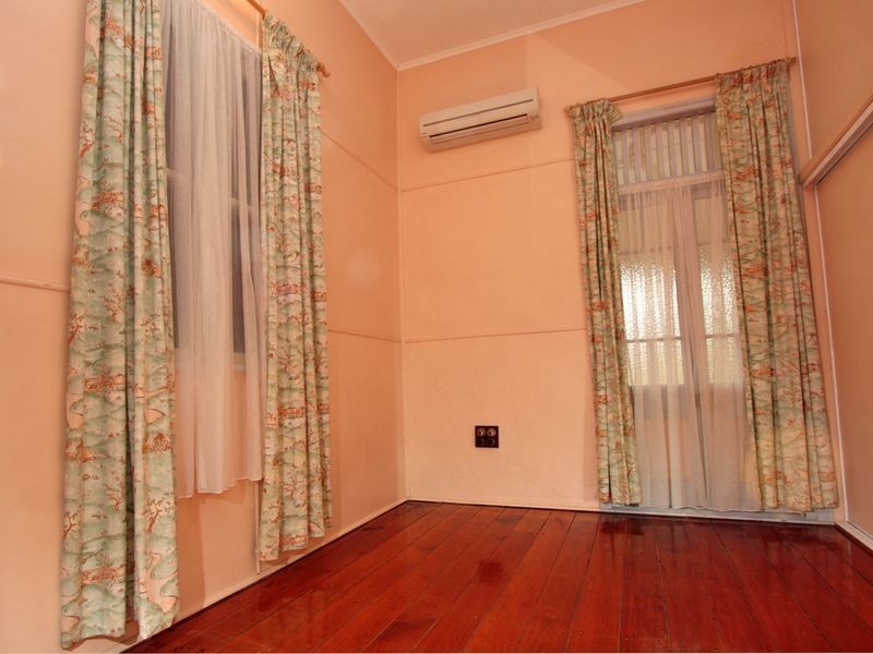 Hermit Park QLD 4812