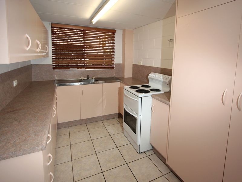 4/24 Bayswater Terrace, Hyde Park QLD 4812