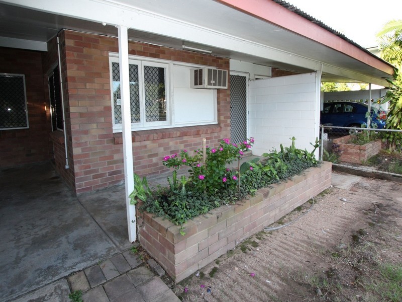 2/9 Swales Street, Mundingburra QLD 4812