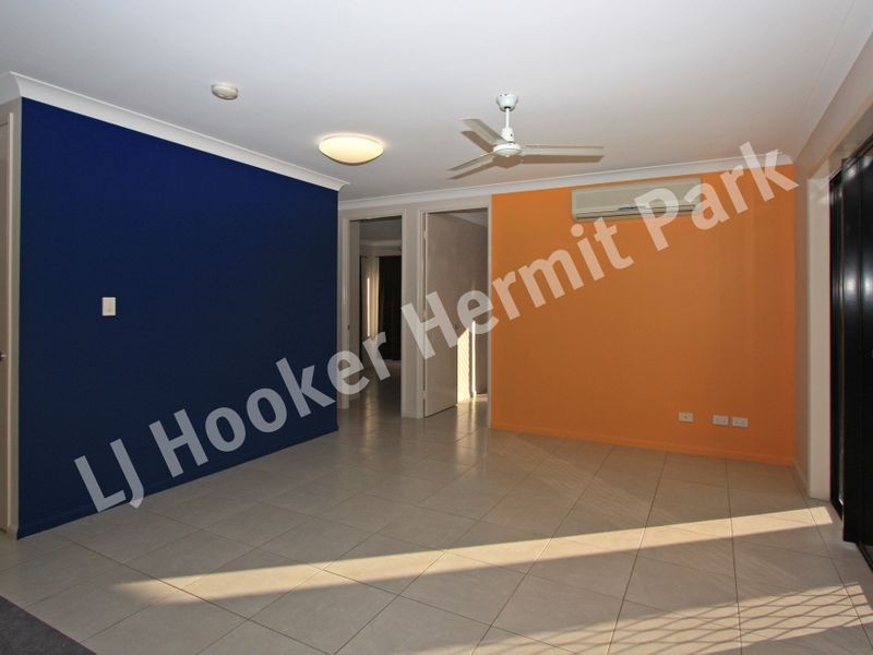 Bushland Beach QLD 4818