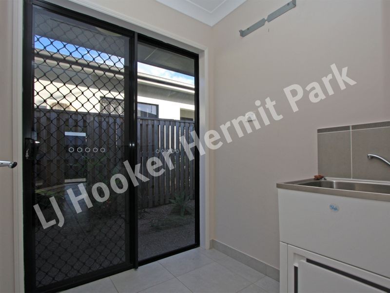 Bushland Beach QLD 4818