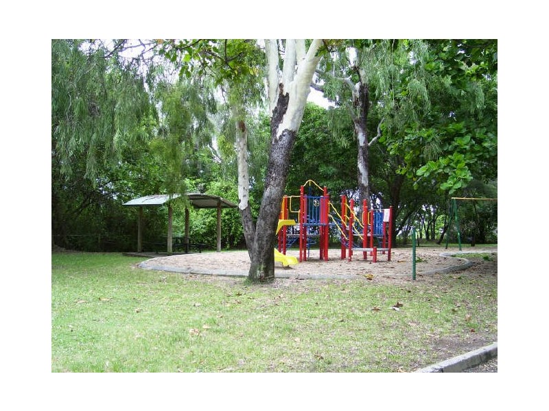 22 Genesta Court, Bushland Beach QLD 4818