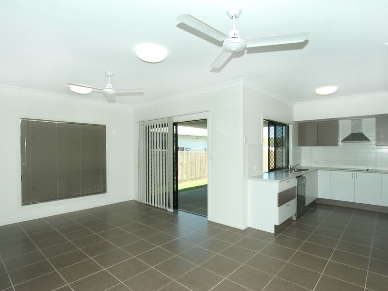 143 Daintree Drive, Bushland Beach QLD 4818