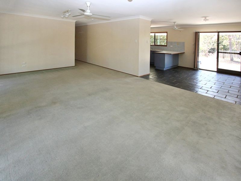 6 Fuchsia Court, Bushland Beach QLD 4818