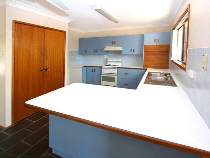 6 Fuchsia Court, Bushland Beach QLD 4818