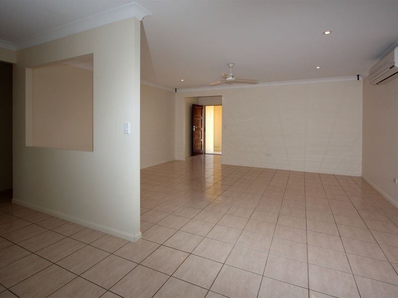 23 Lockyer Place, Mount Louisa QLD 4814