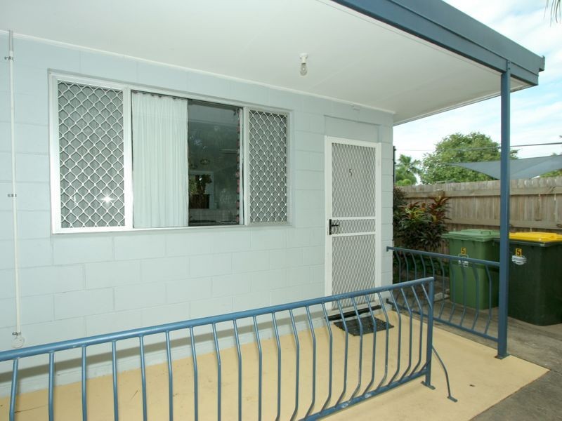 Pimlico QLD 4812