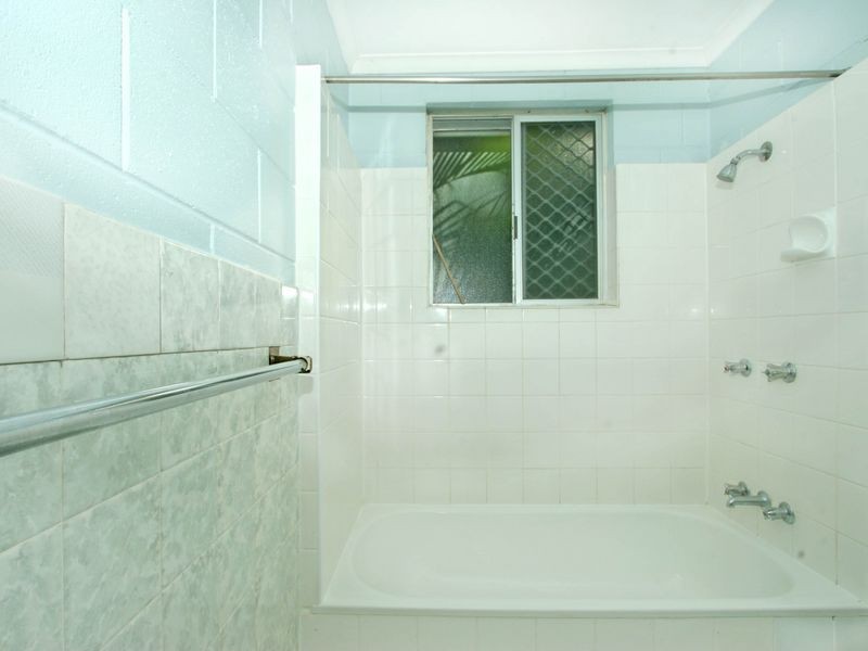 Pimlico QLD 4812