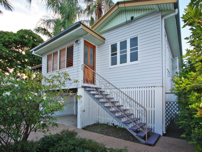 17 Seventh Street, Railway Estate QLD 4810
