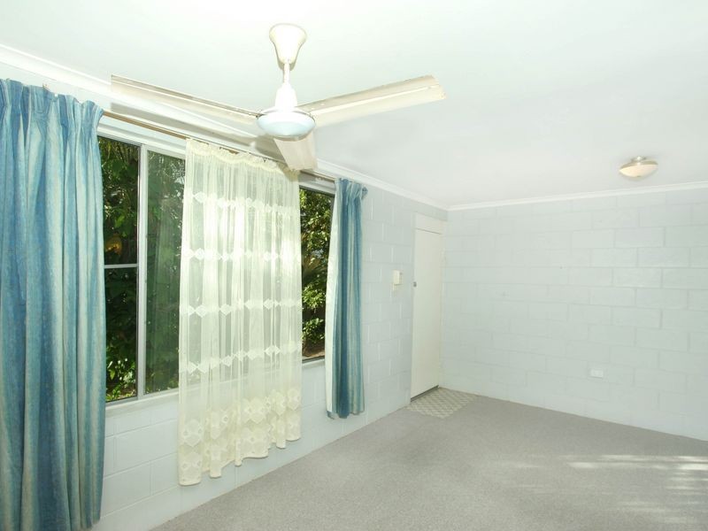 Pimlico QLD 4812