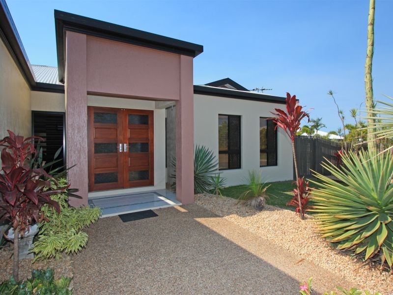 13 Chichester Avenue, Kirwan QLD 4817