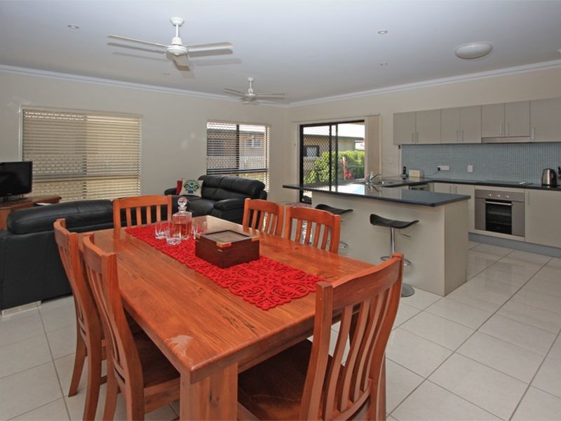 13 Chichester Avenue, Kirwan QLD 4817