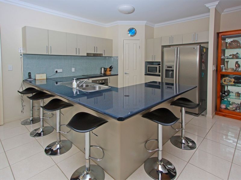 13 Chichester Avenue, Kirwan QLD 4817