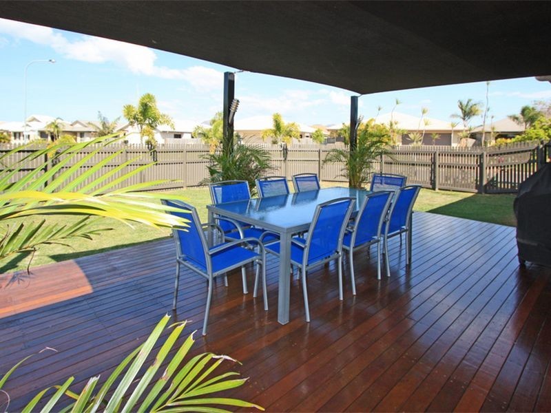13 Chichester Avenue, Kirwan QLD 4817