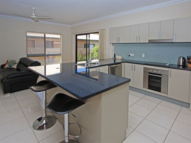 13 Chichester Avenue, Kirwan QLD 4817