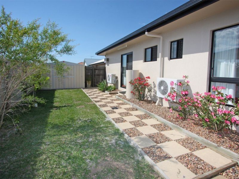 13 Chichester Avenue, Kirwan QLD 4817
